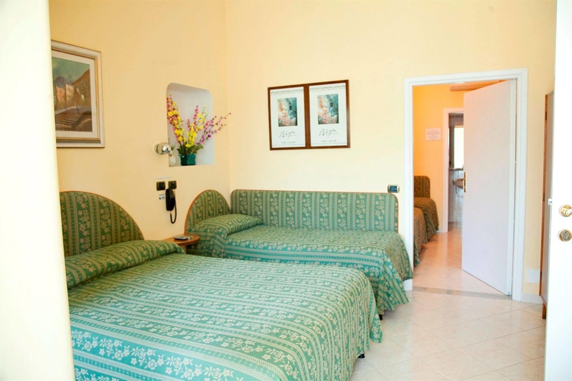 Hotel Carmencita Anacapri  Rum bild